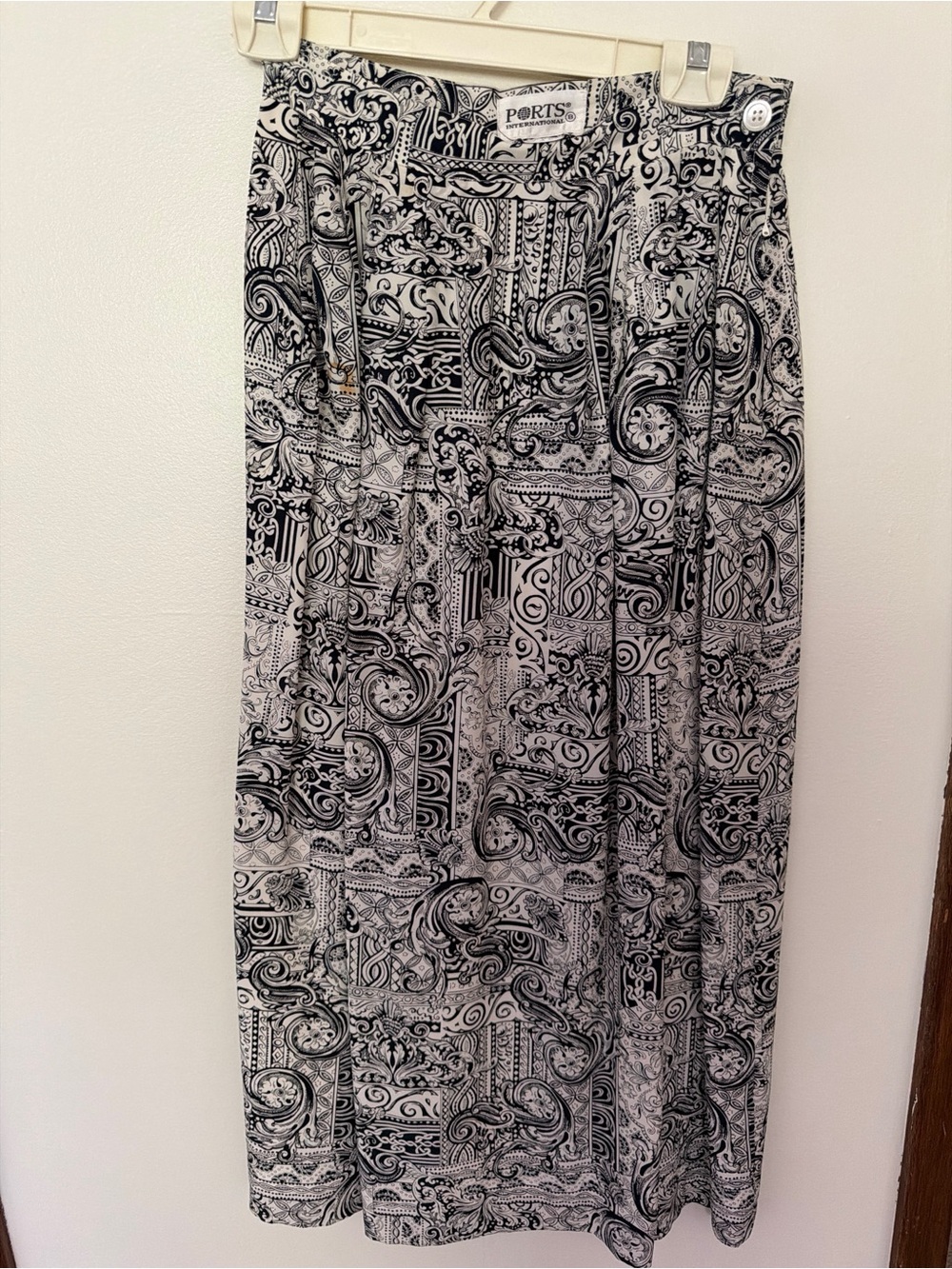 Vintage Ports International Paisley Scroll Print Pleated Midi Maxi Skirt